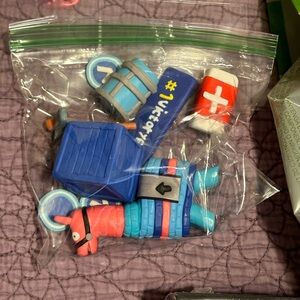 Fortnight cake topper